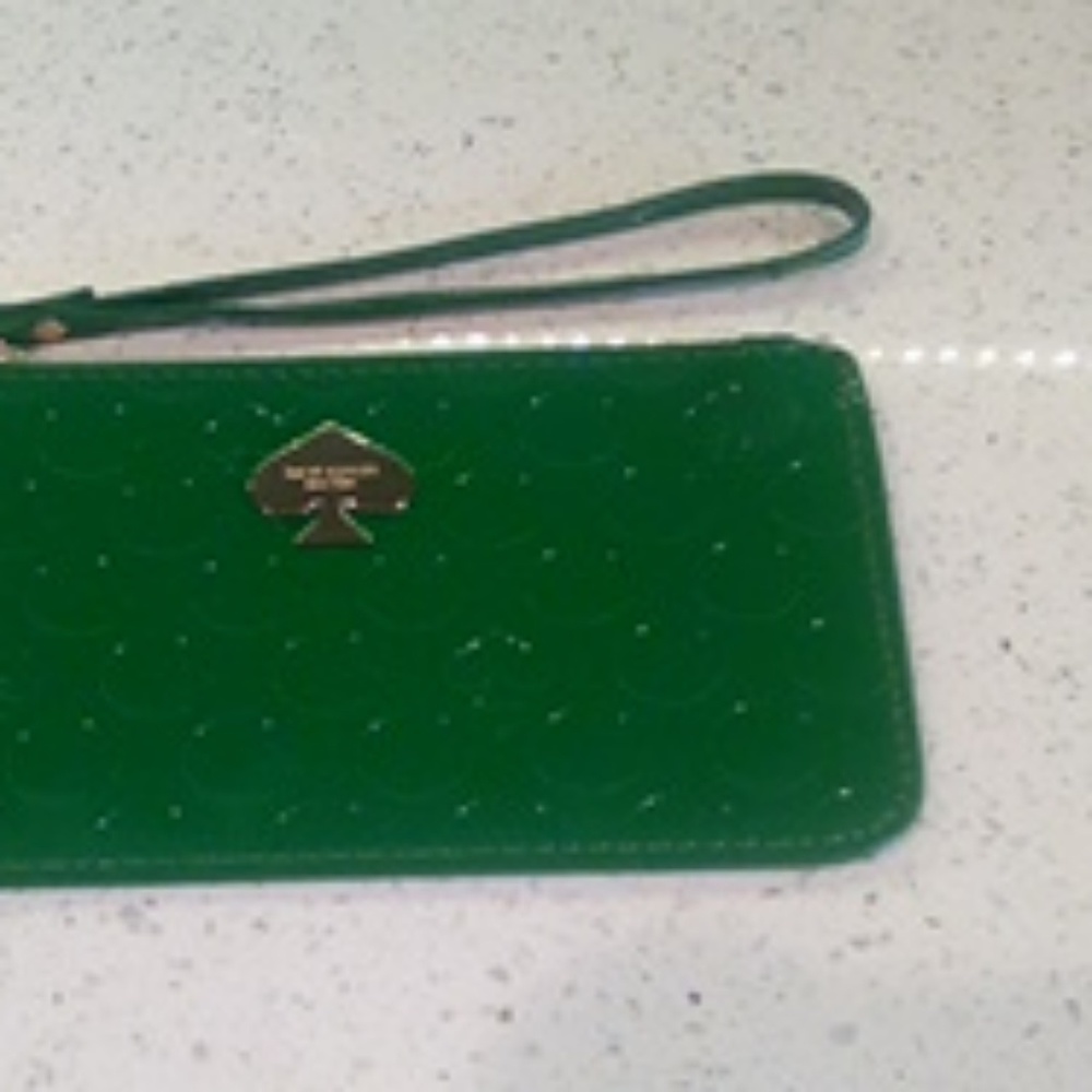 New kate spade patent green wristlet